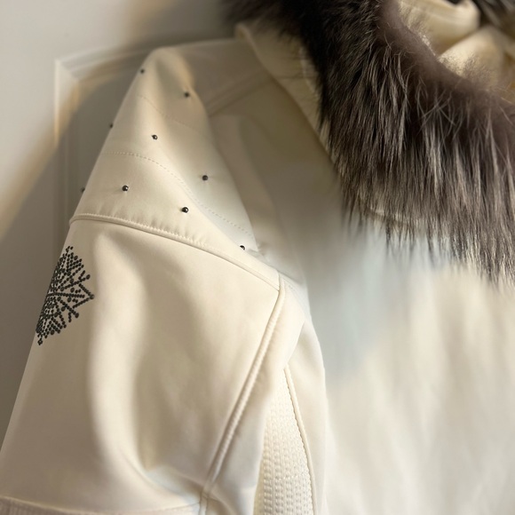 Brand NEW Nils Skiing or Snowboarding Jacket ⛷️ 🏂 ~ Crème + Size 10P with hood - Picture 9 of 10